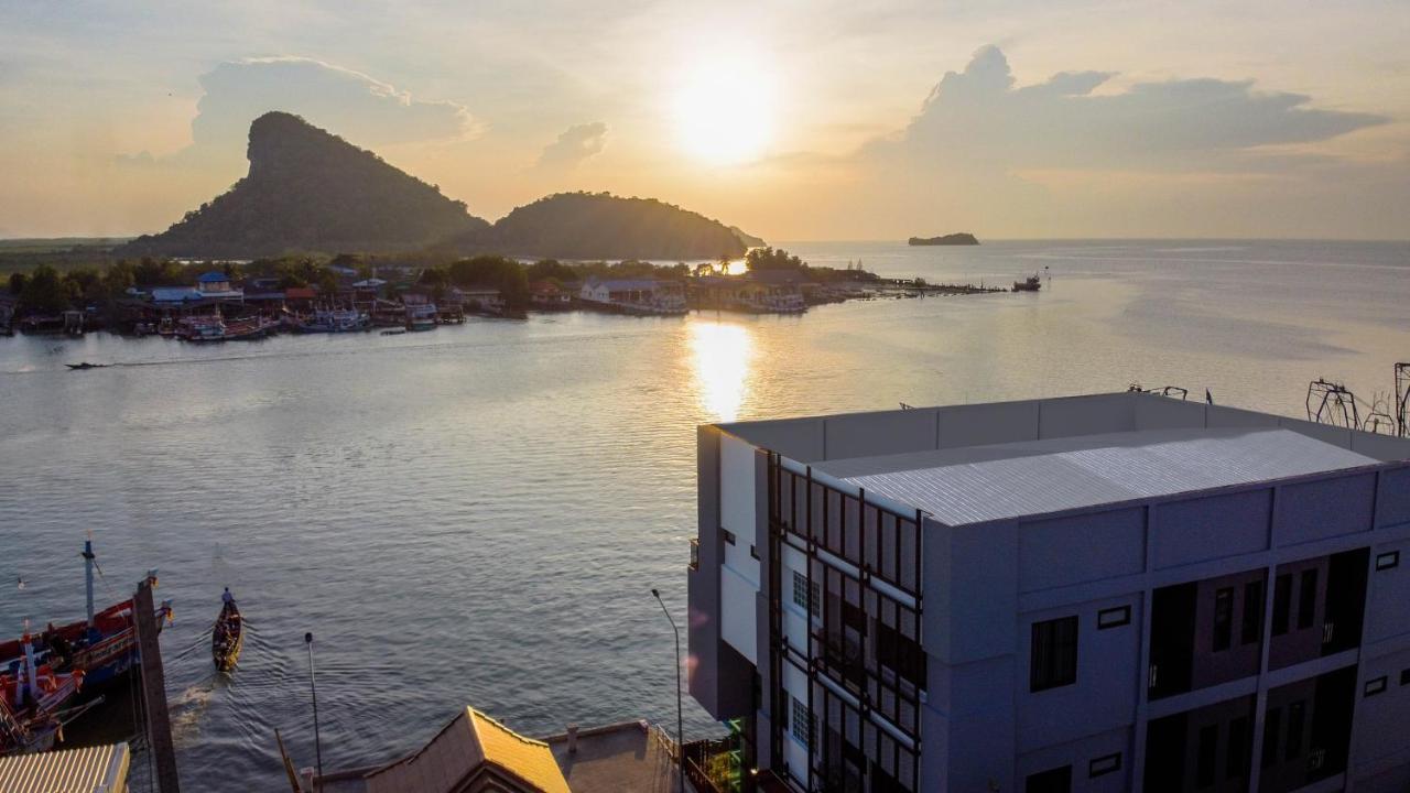 Hotel The Blue C Donsak Surat Thani Exteriér fotografie
